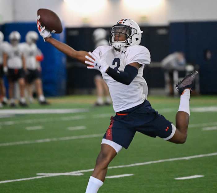 Tar’Varish Dawson Jr. at Auburn football practice on Friday, March 18, 2022 in Auburn, Ala. Todd Van Emst/AU Athletics
